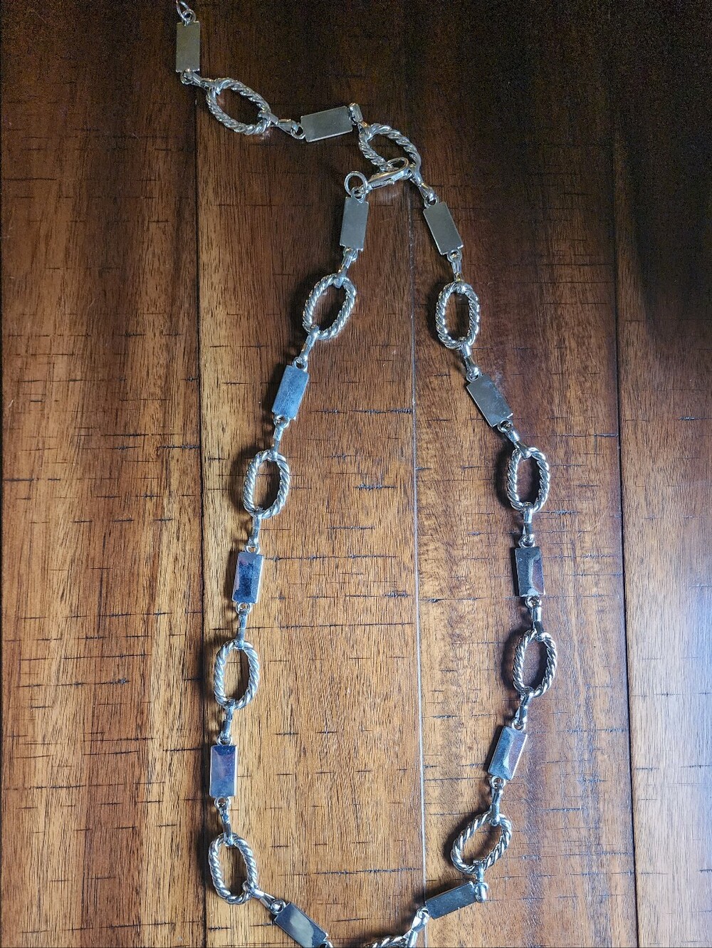 Chain belt, Silver Tone Rectangular And Oval Links